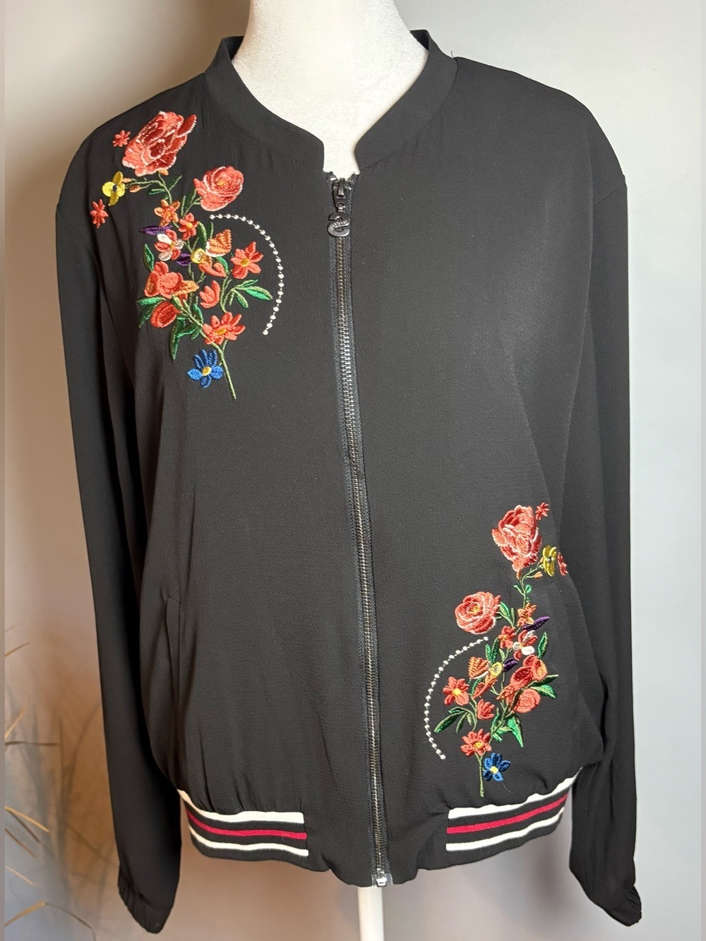 Desigual Floral Embroidered Bomber Jacket Black Zip Front EU 44 US Large Boho